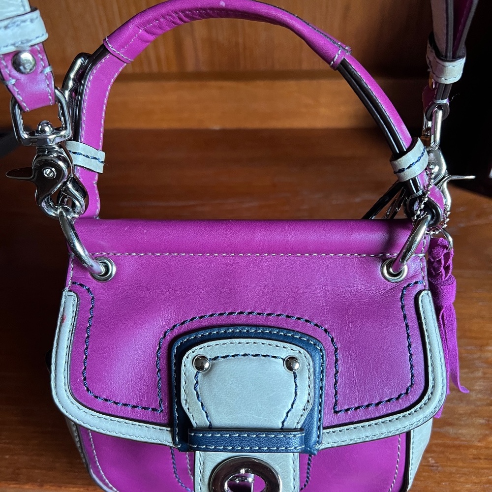 Coach Legacy Willis  leather berry/slate minil crossbody/hand strap purs…
